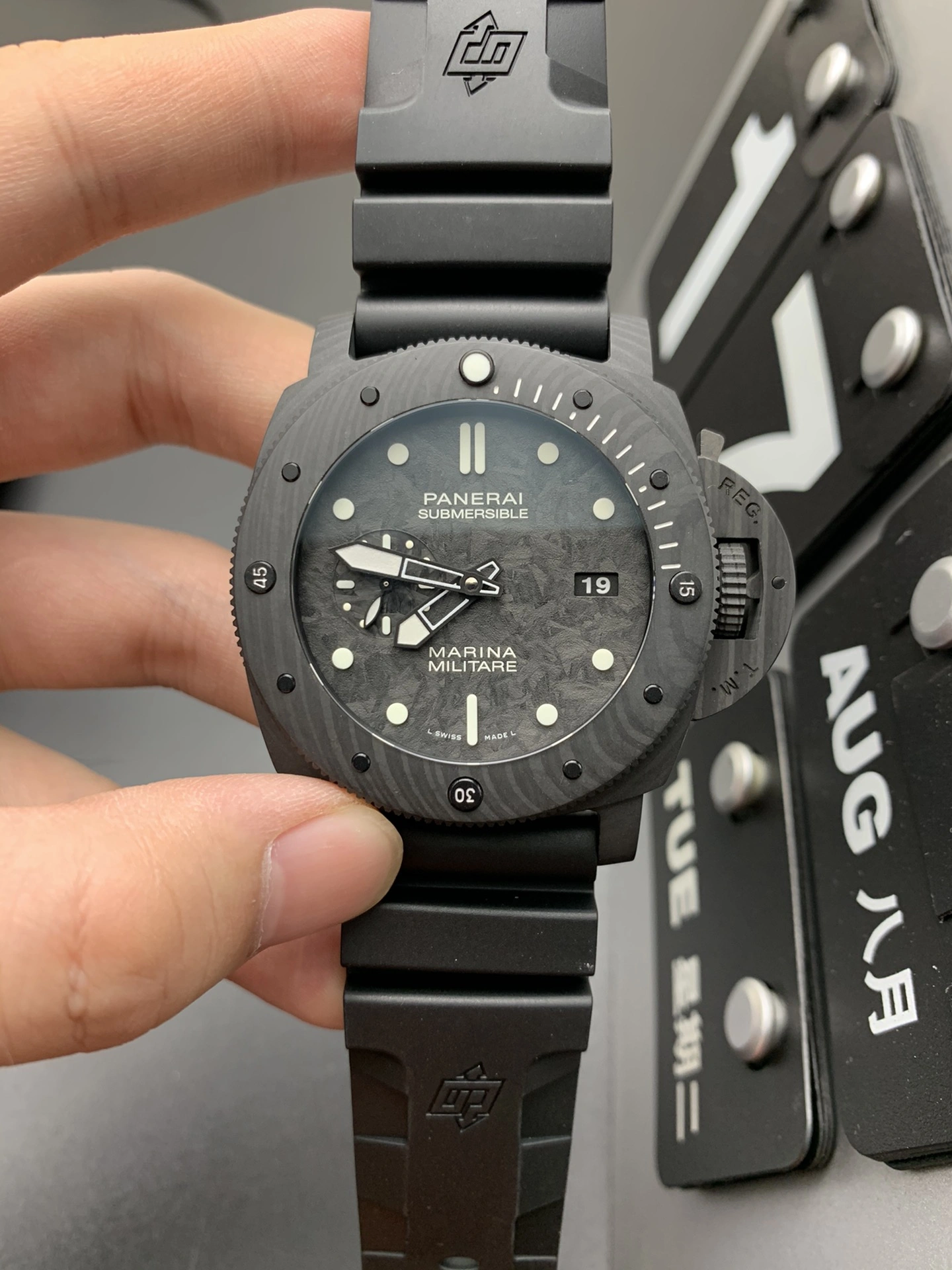 Trendy CBD Factory Panerai Submersible Marina Militare Carbotech 47mm PAM00979 1:1 Super Clone – DDP.9010 Movement 411